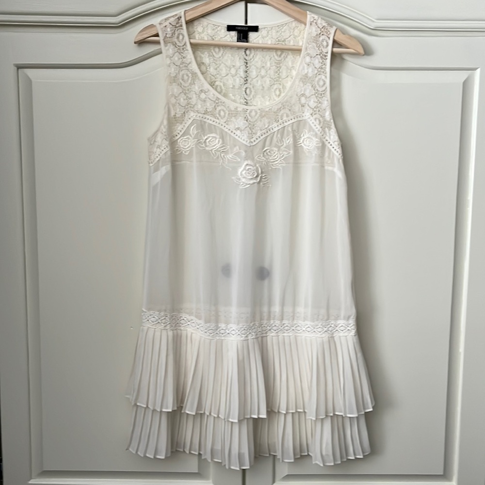 EUC Forever 21 ivory dress